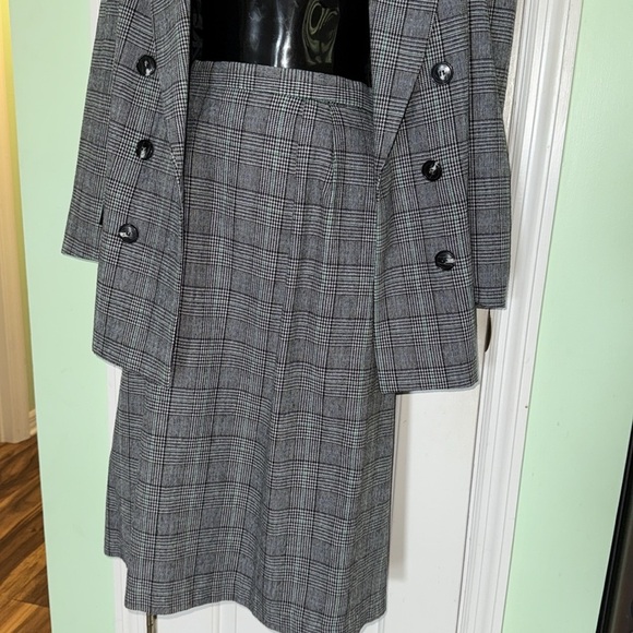 E.H. Woods Vintage Gray Herringbone Double-Breasted Blazer and Skirt Set Size 12 - Picture 10 of 12